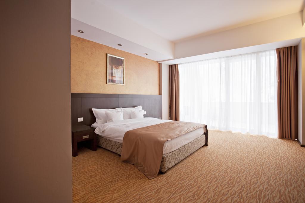 Hotel Clermont Covasna Exterior photo