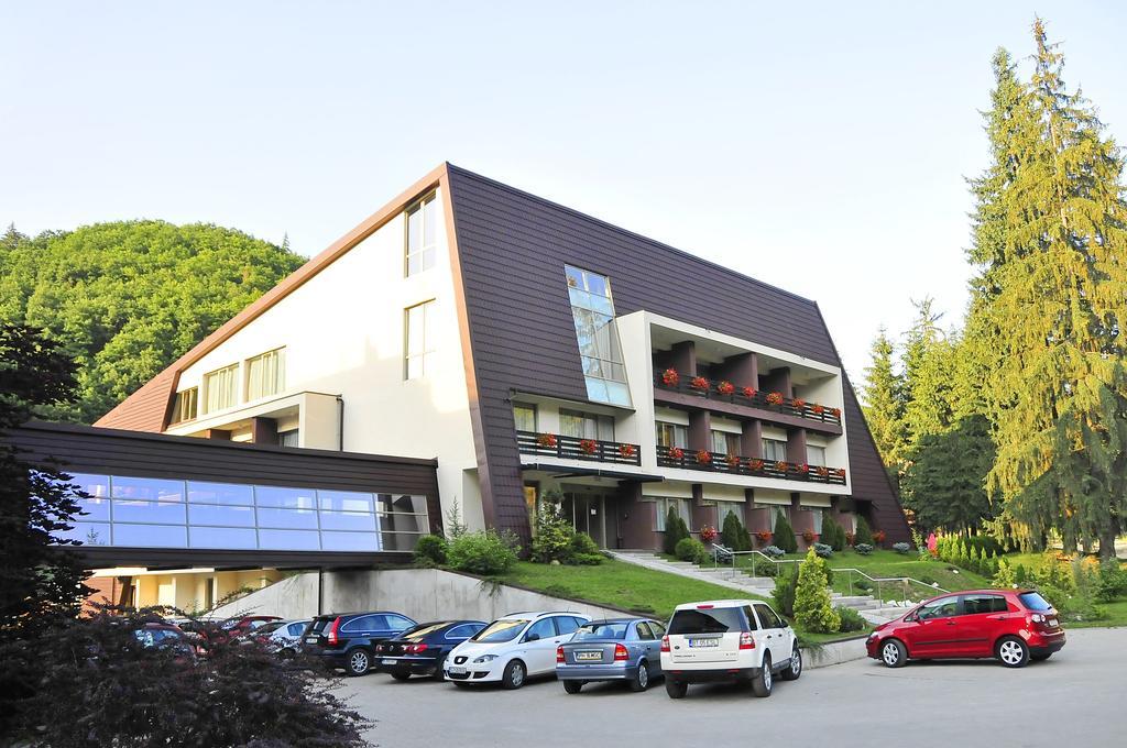 Hotel Clermont Covasna Exterior photo